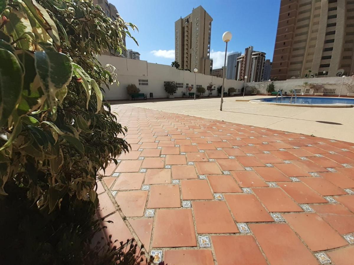 gemelos 4 playa levante Benidorm Exterior foto